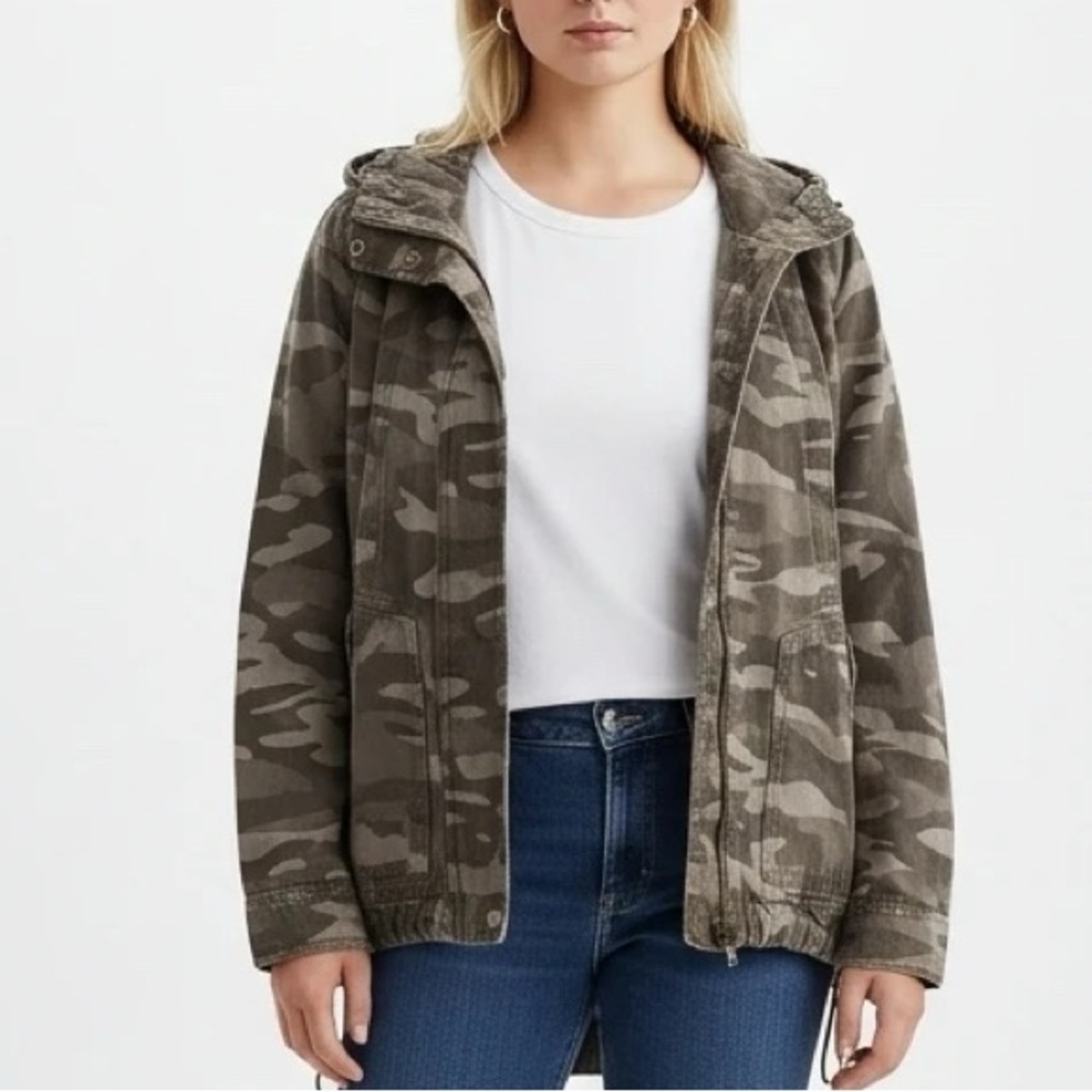 Jolt Green Camouflage Hooded Jacket